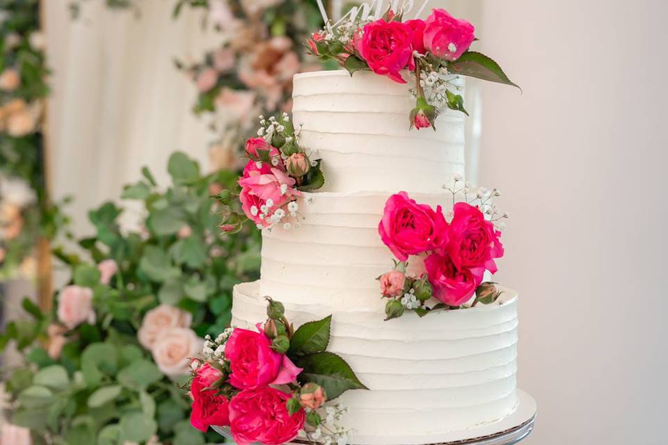 Classic wedding cake