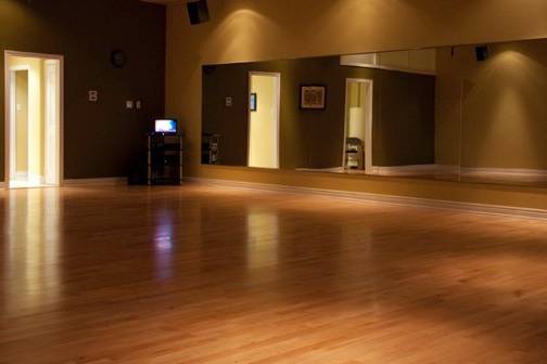 Full Circle Dance Studio