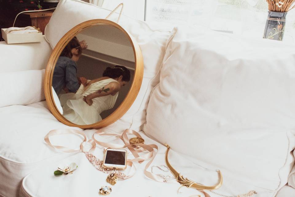 Bride gets ready. Documentary