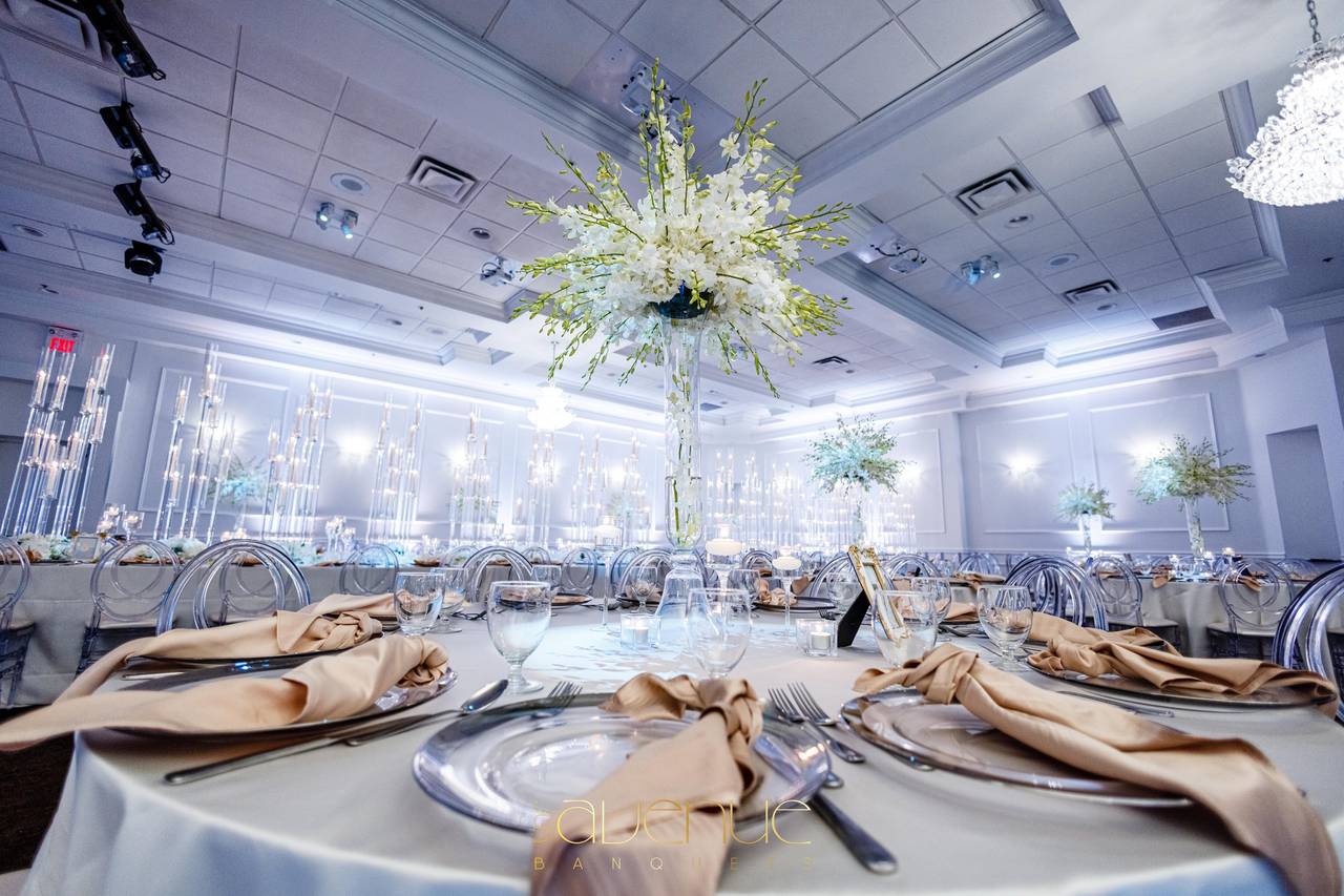 The Avenue Banquet Hall - Venue - Vaughan - Weddingwire.ca