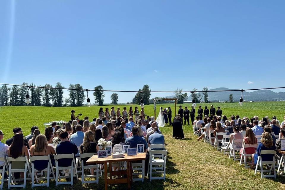 Guiding Hearts Weddings