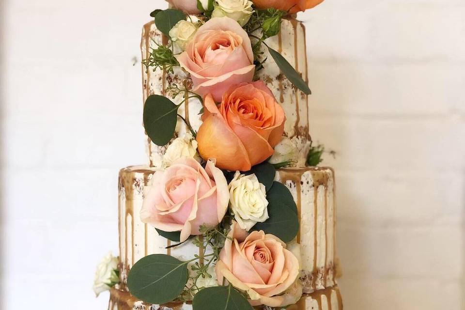 Wedding cake by Blue Owl Treats