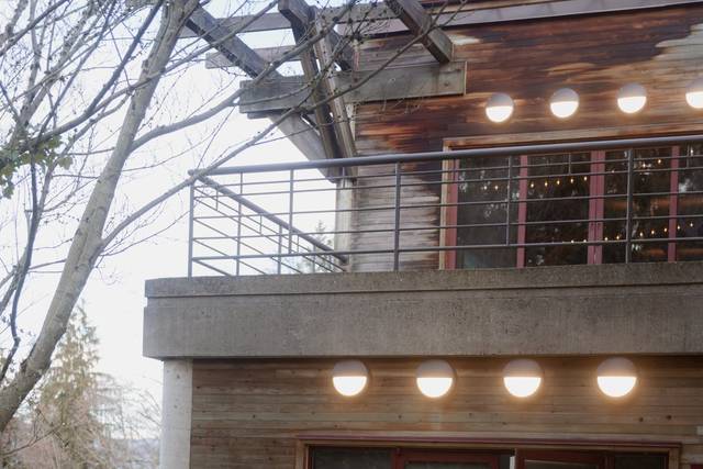 Outdoor wedding moment