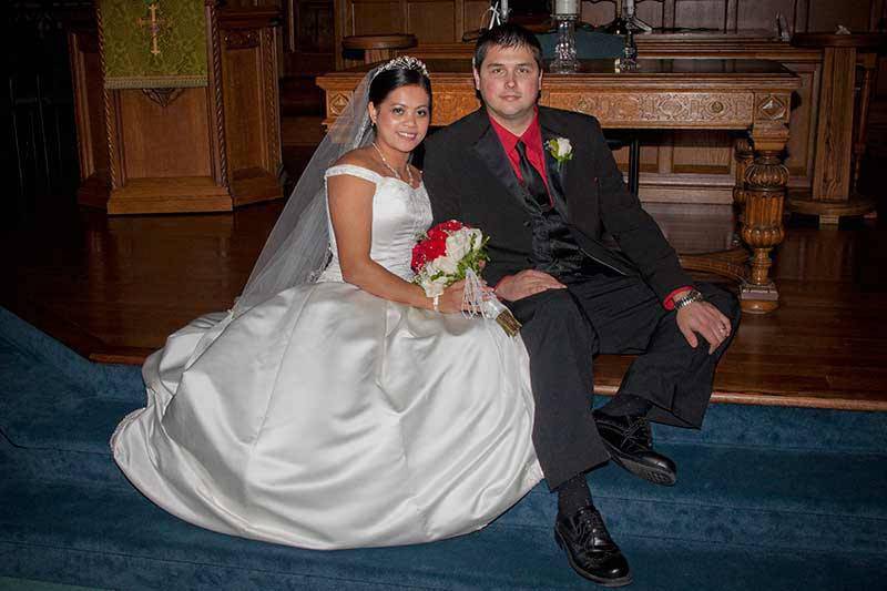 Uxbridge, Ontario wedding couple