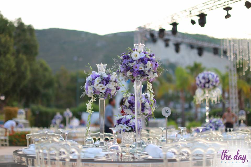 OUTDOOR WEDDING