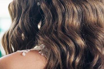 BRIDAL HAIR