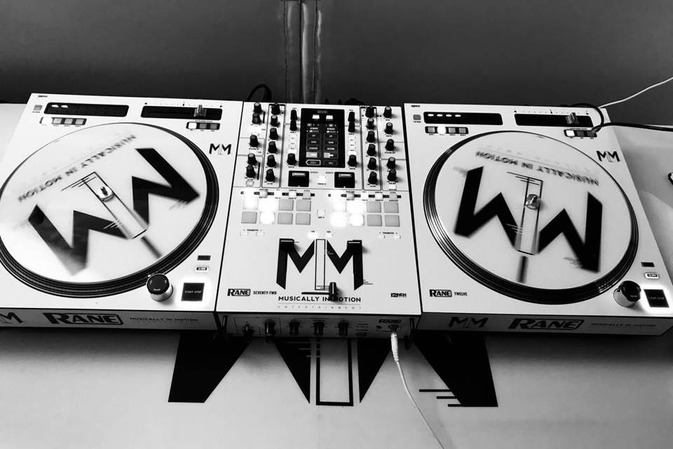 MIM turntables