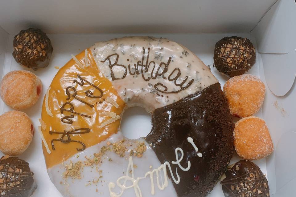 Donut cakes