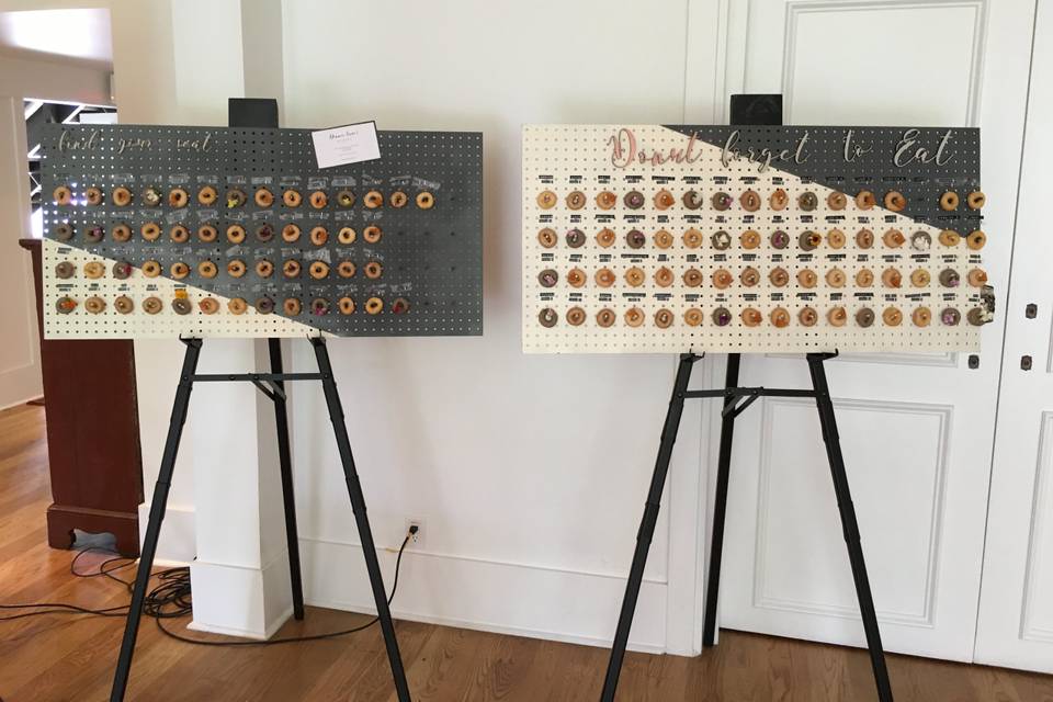 Donut guest seating chart