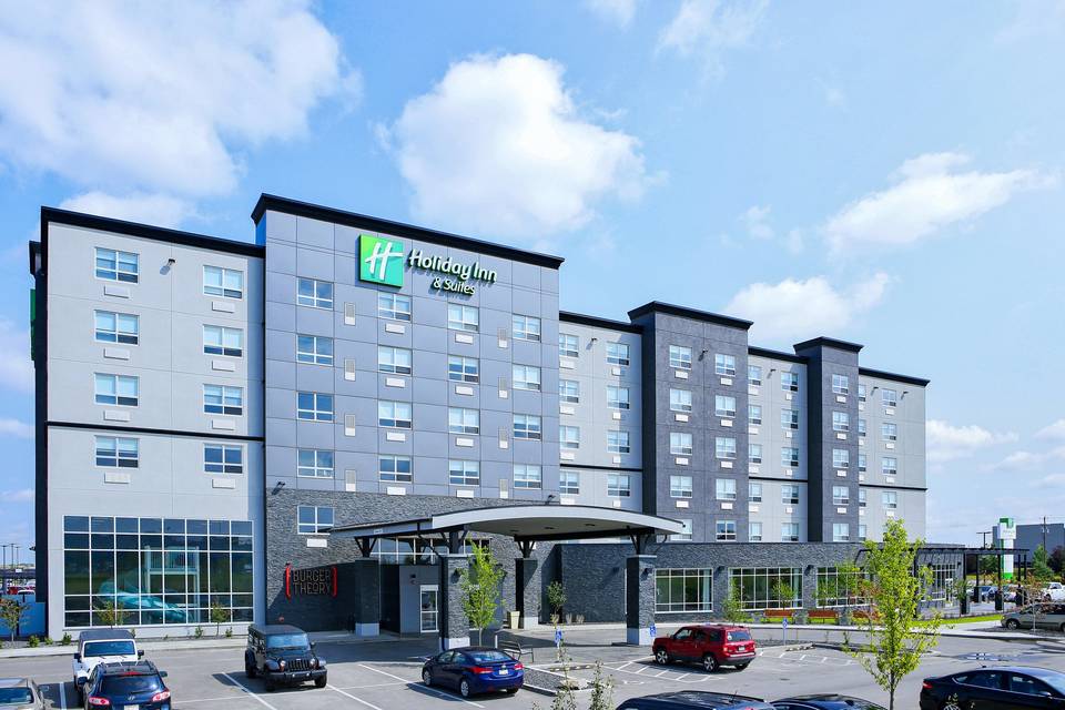 Holiday Inn & Suites Calgary Airport North