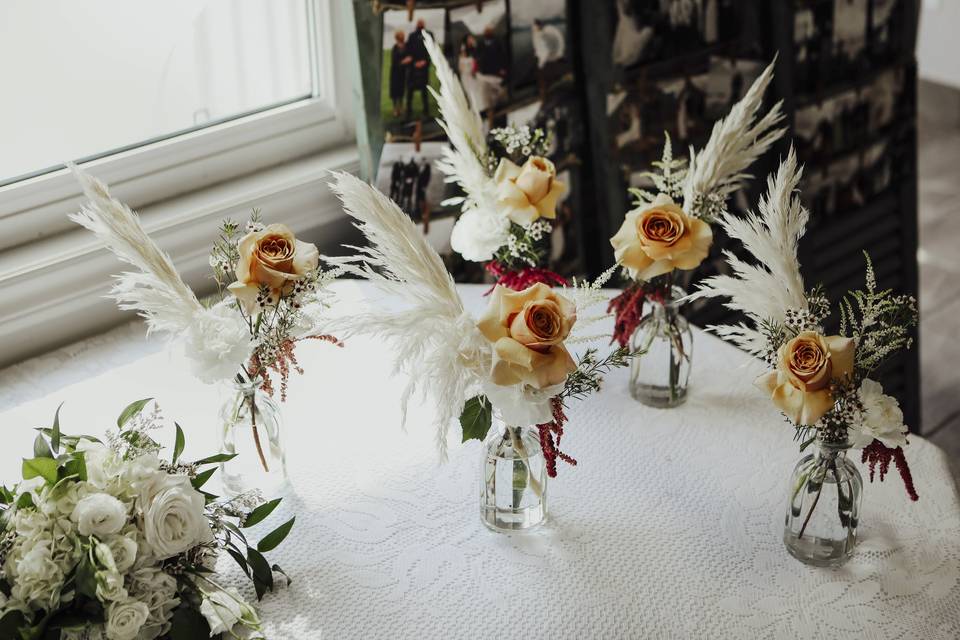 Boho Dried Flowers Centerpiece – Heavenpartyflowers