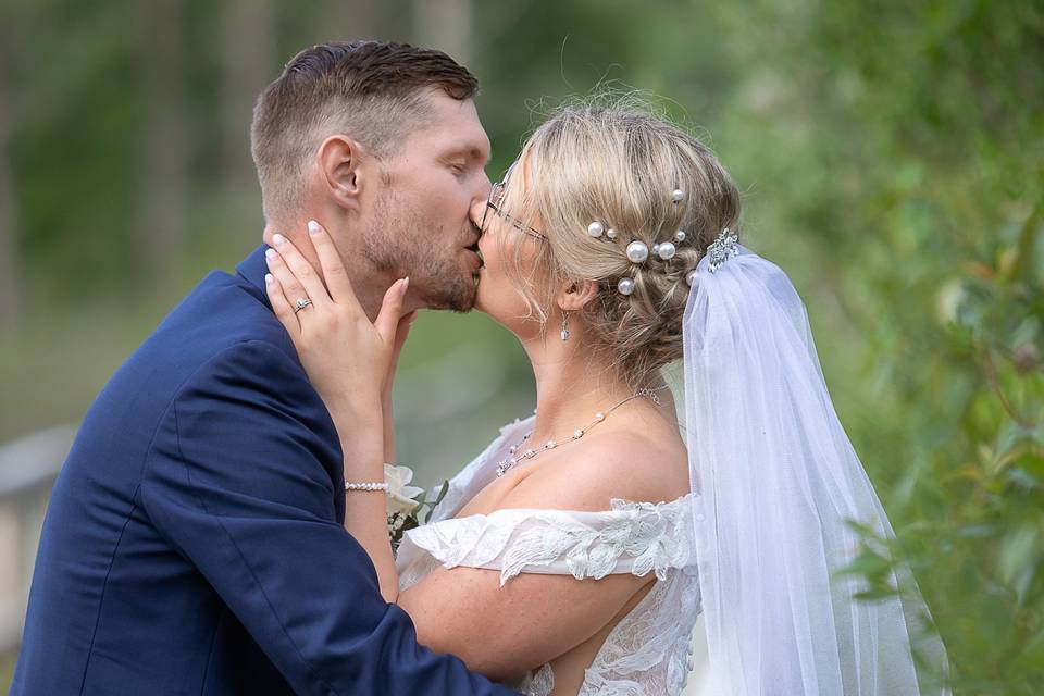 Wedding kiss