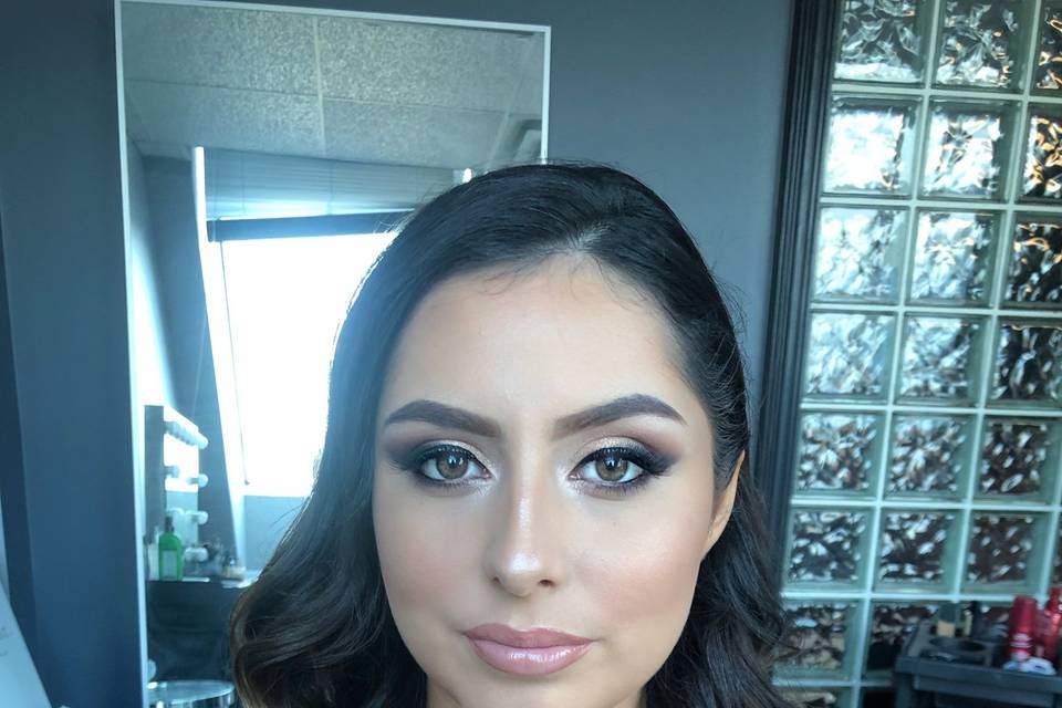 Smokey classic glam