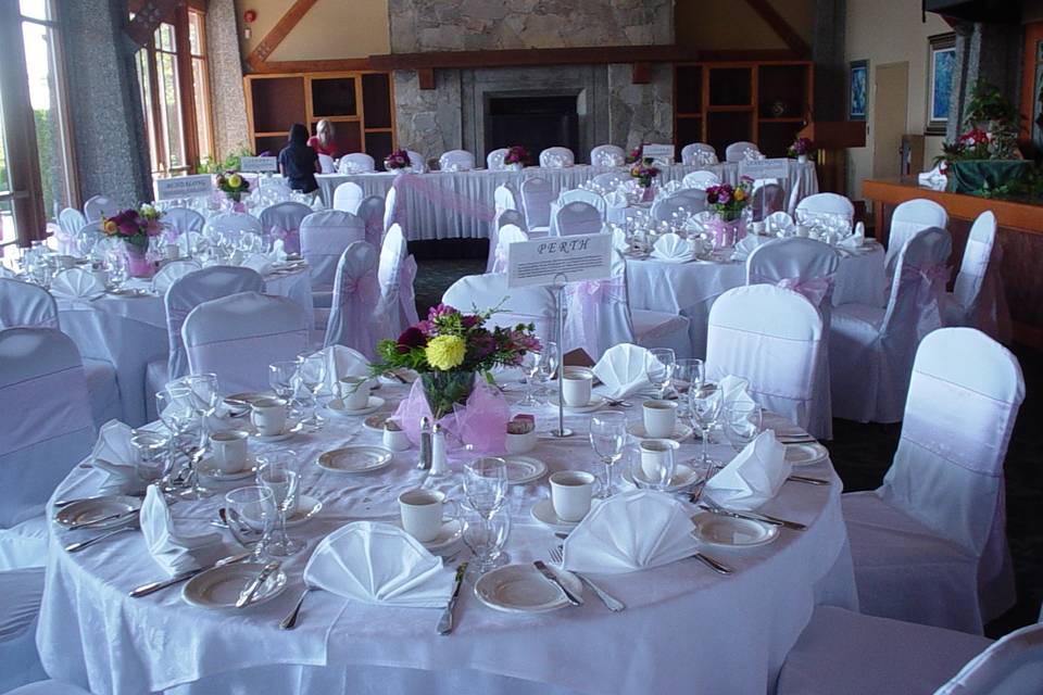 Table arrangement