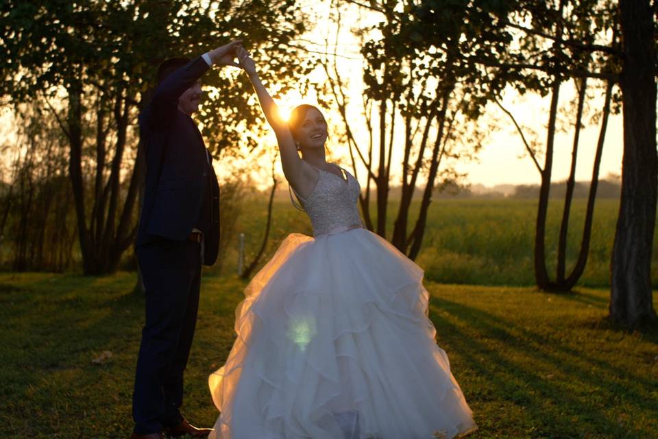 Bride & Groom / Sunset