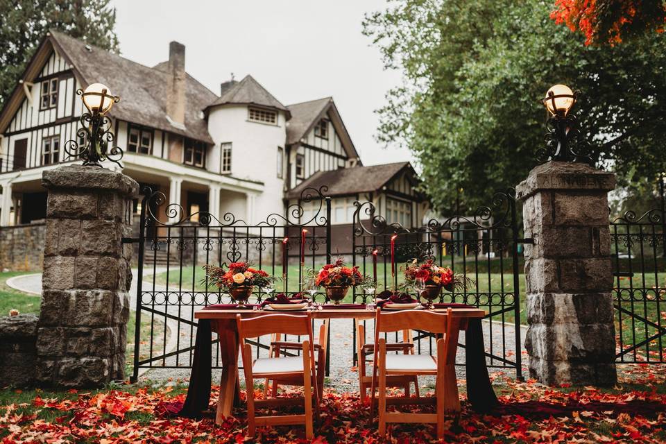 Burnaby - Table + Chairs