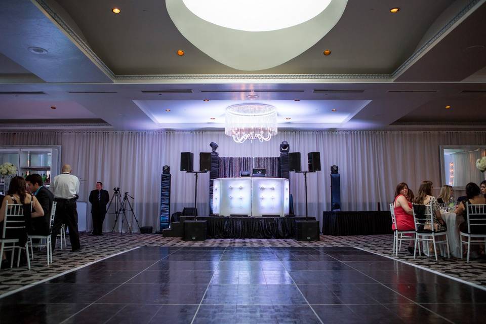 Montreal Wedding MC DJ