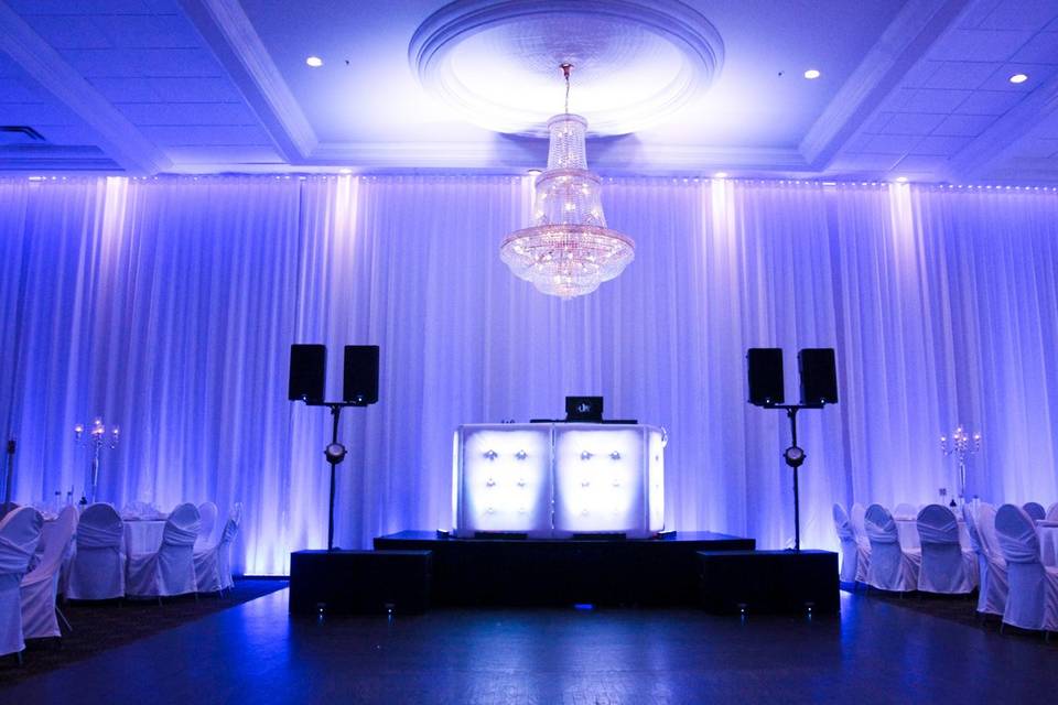 Montreal Wedding MC DJ