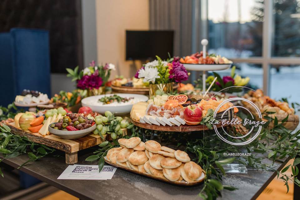 Raised Grazing Table