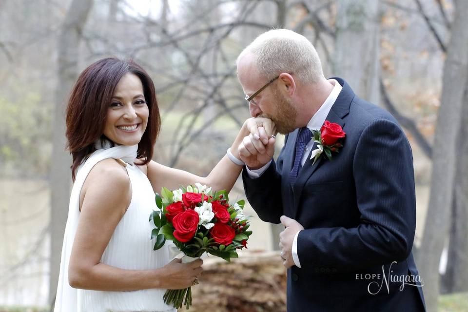 Elope Niagara's Little Log Wedding Chapel