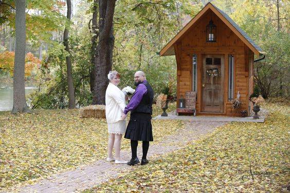 Elope Niagara's Little Log Wedding Chapel