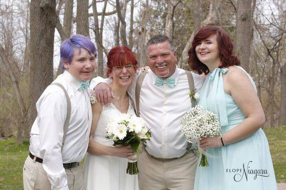 Elope Niagara's Little Log Wedding Chapel