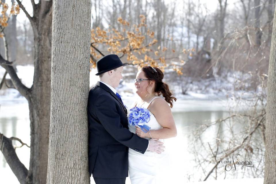 Baseball fans marry!