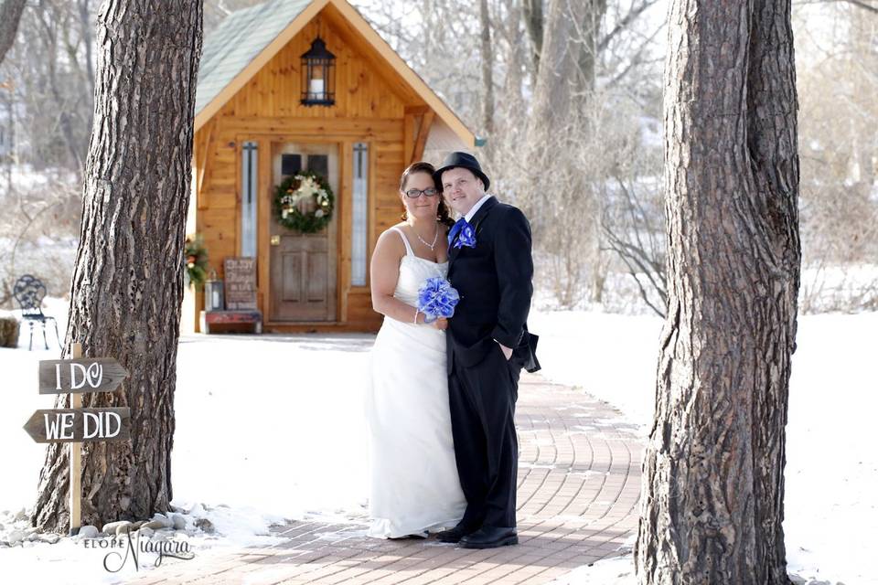 Elope Niagara's Little Log Wedding Chapel