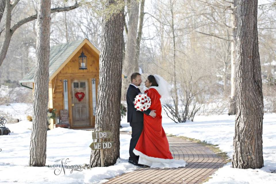 Elope Niagara's Little Log Wedding Chapel