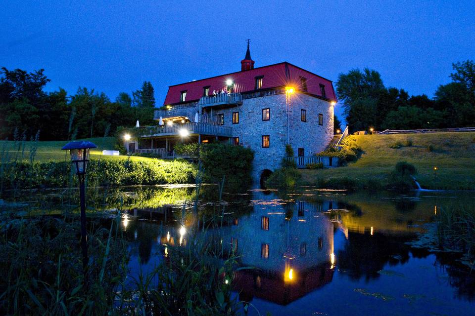 Beautiful evening at the Moulin