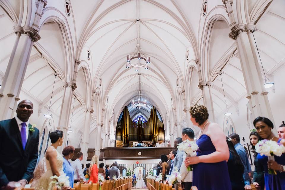 High ceiling in the ceremony venue