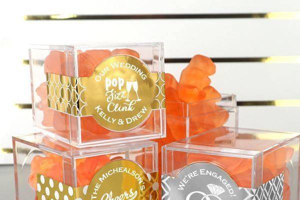 Metallic Foil Gummy Bear Acrylic Box Favors Champagne Flavor