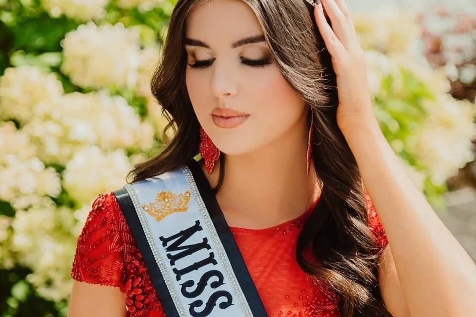 Pageant look