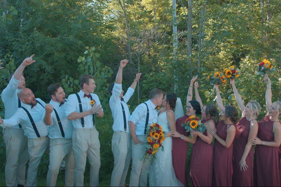 Bridal party group shot