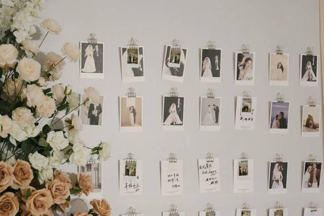 Polaroids that Tell a Wedding