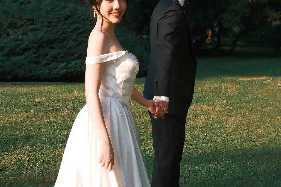 Hand in Hand