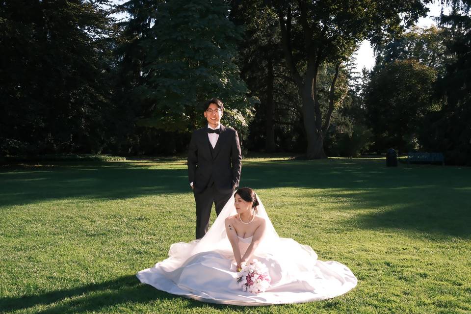 Elegant Outdoor Romance