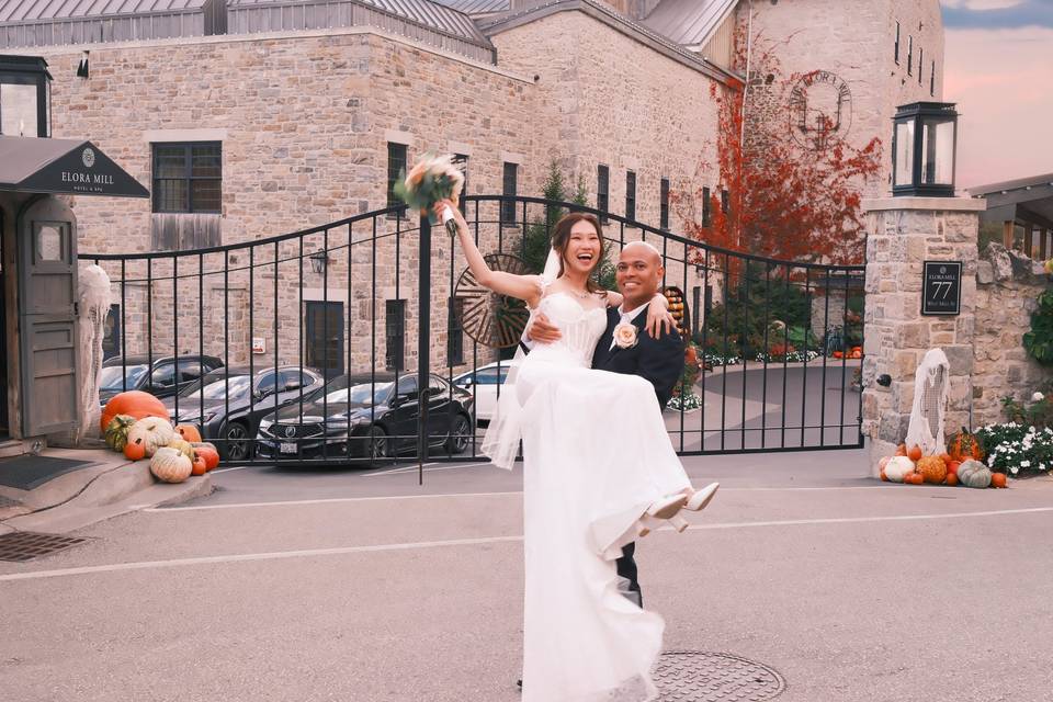 Joyful Wedding Lift