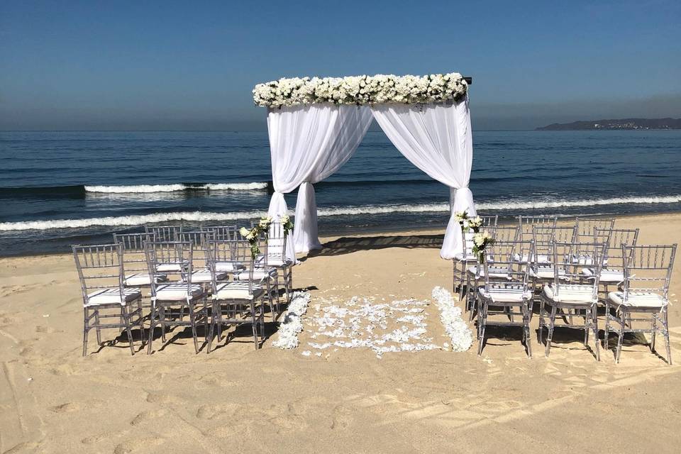Beach Ceremony at Reflect