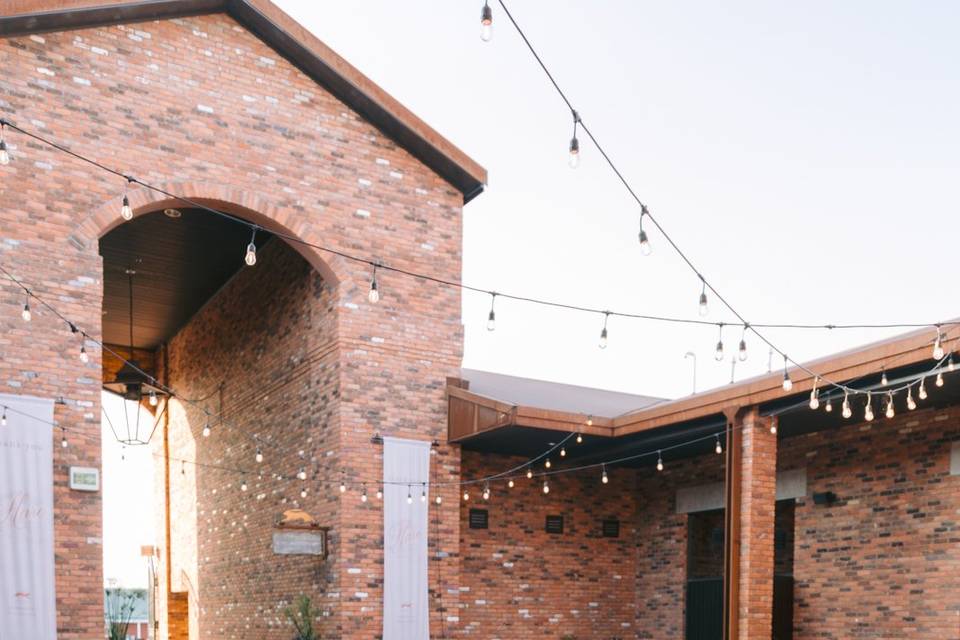 The Hare Wine Co