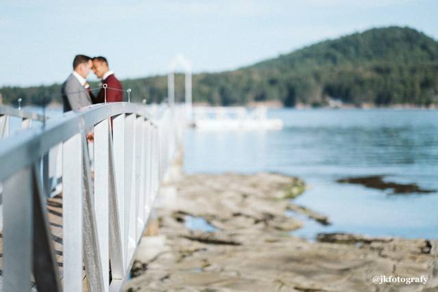 Galiano Inn Pier
