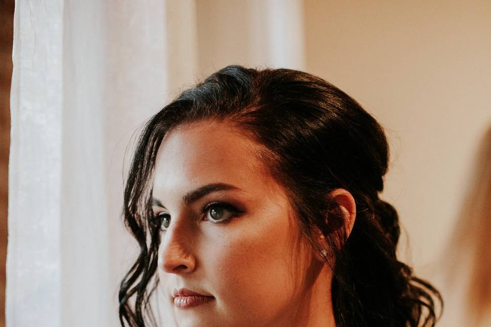 Bridesmaid makeup