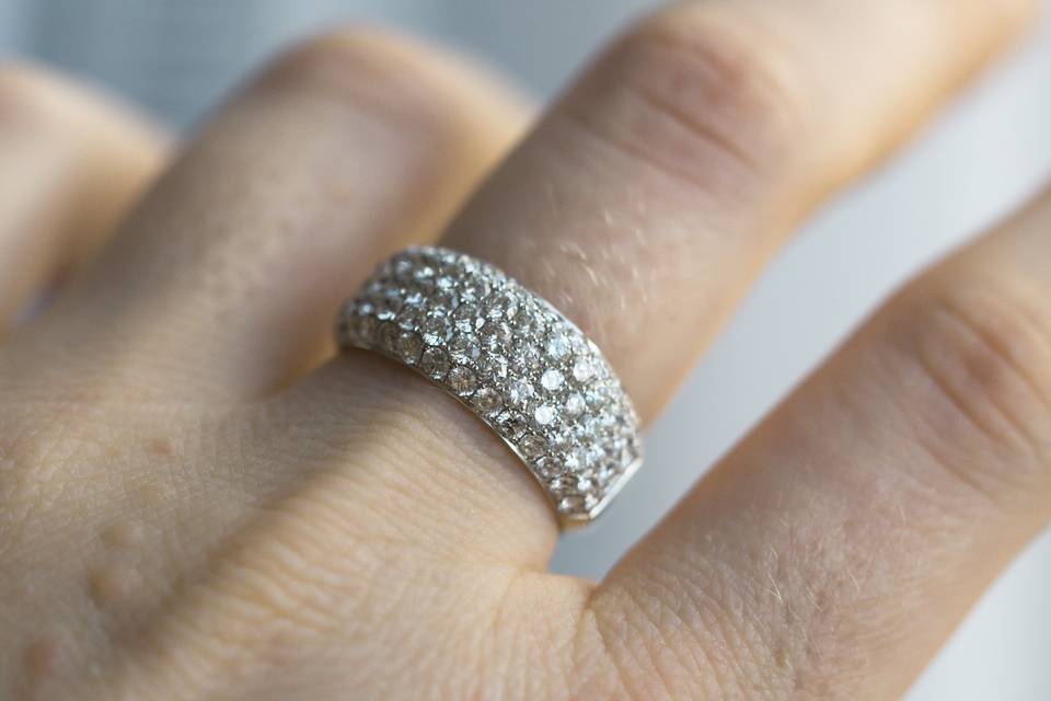 Diamond pave ring