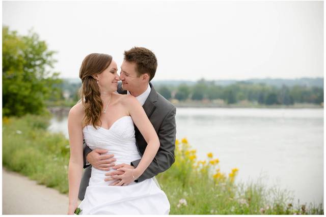 New Lowell, Ontario wedding couple