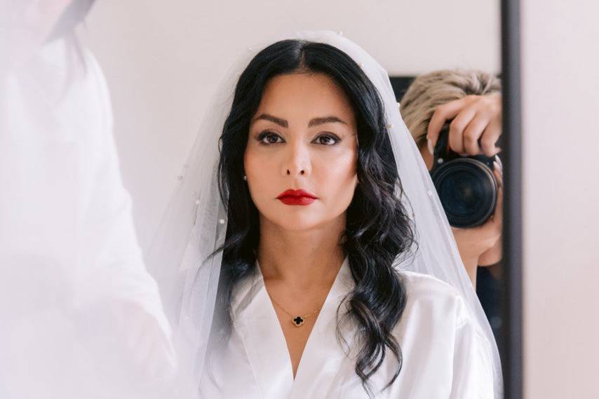 Solo shoot of bride