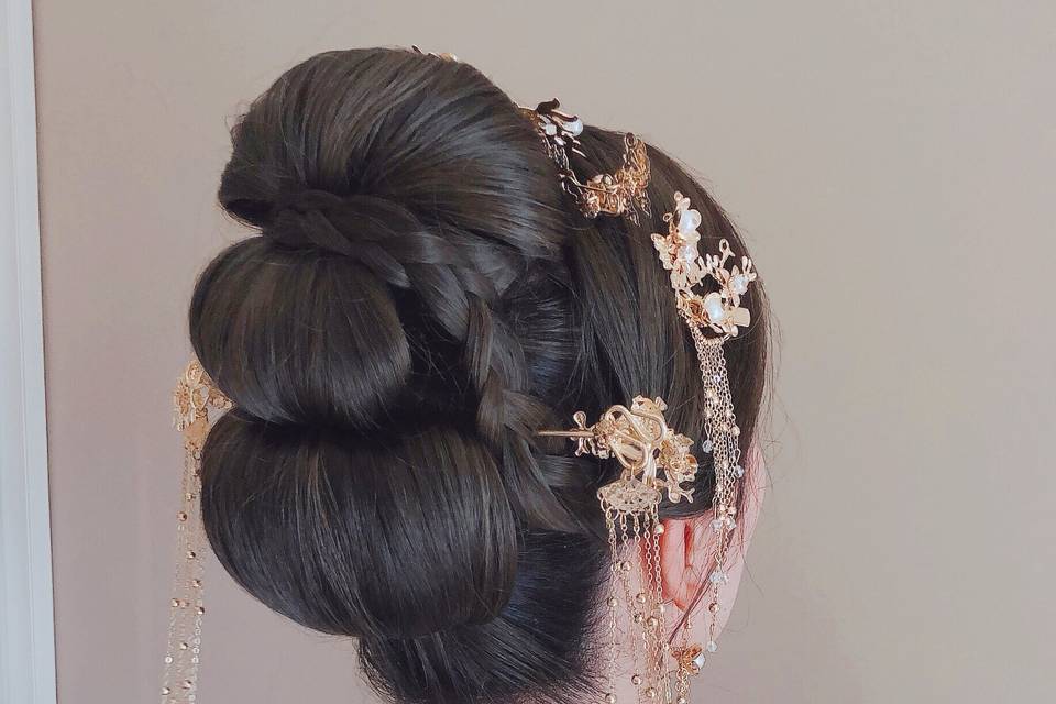 Traditional Chinese updo