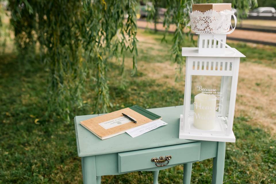 Signing Table