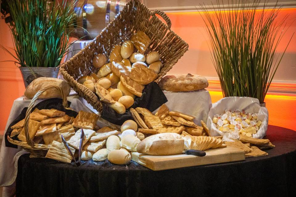 Bread Station