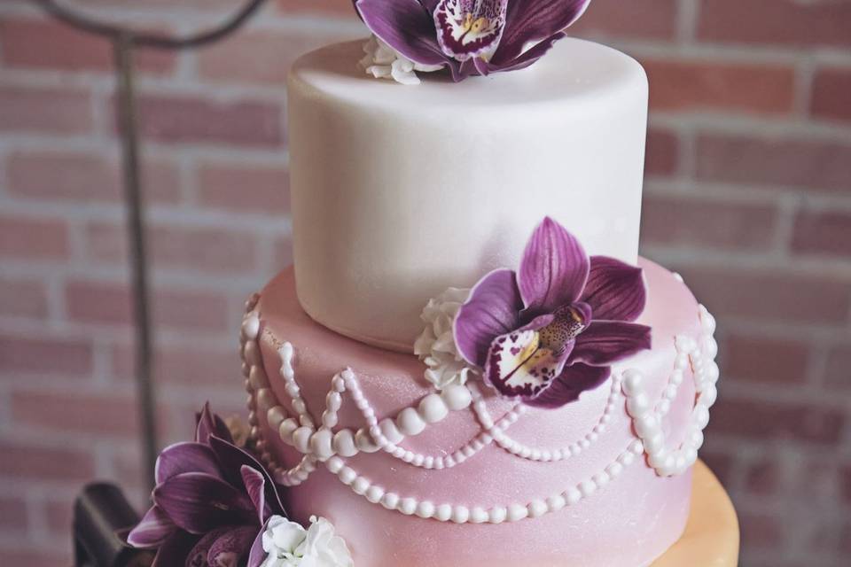 SWIRL Custom Cakes & Desserts