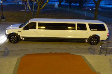 Whitby, Ontario wedding limousines
